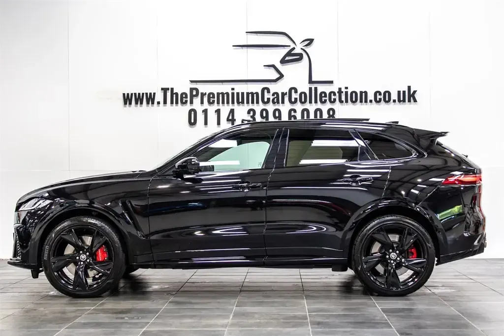 Used Jaguar F-Pace SVR 550 HP (404 kW) 2023 Black SUV