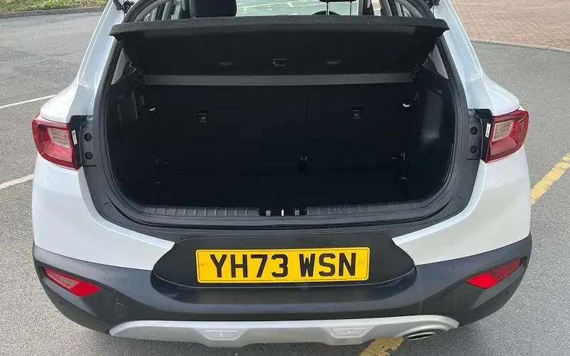 Used Kia Stonic 101 HP (74 kW) 2023 White SUV