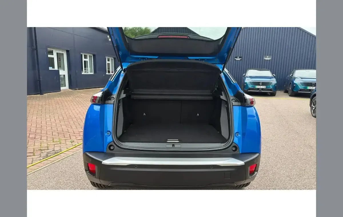 Used Peugeot e-2008 GTi 100 kW (136 HP) 2023 Blue SUV