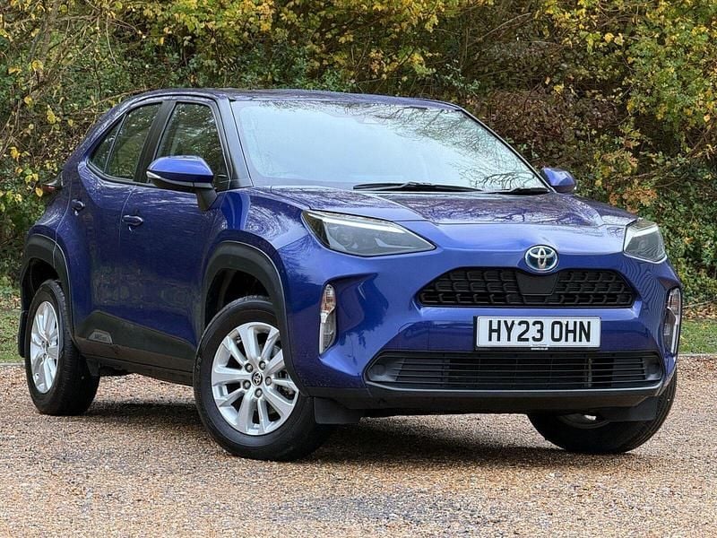 Galactic blue Used 2023 Toyota Yaris Hybrid SUV | £19,795 (Super price) - Image 1/4