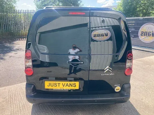 Used Citroën Berlingo 75 HP (55 kW) 2016 Black MPV