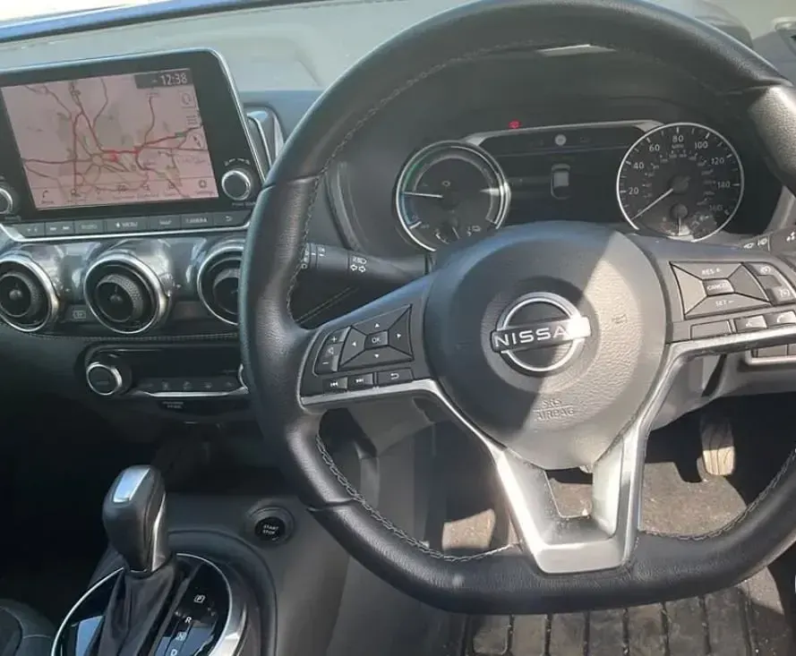 Used Nissan Juke N-Connecta 143 HP (105 kW) 2022 Blue SUV