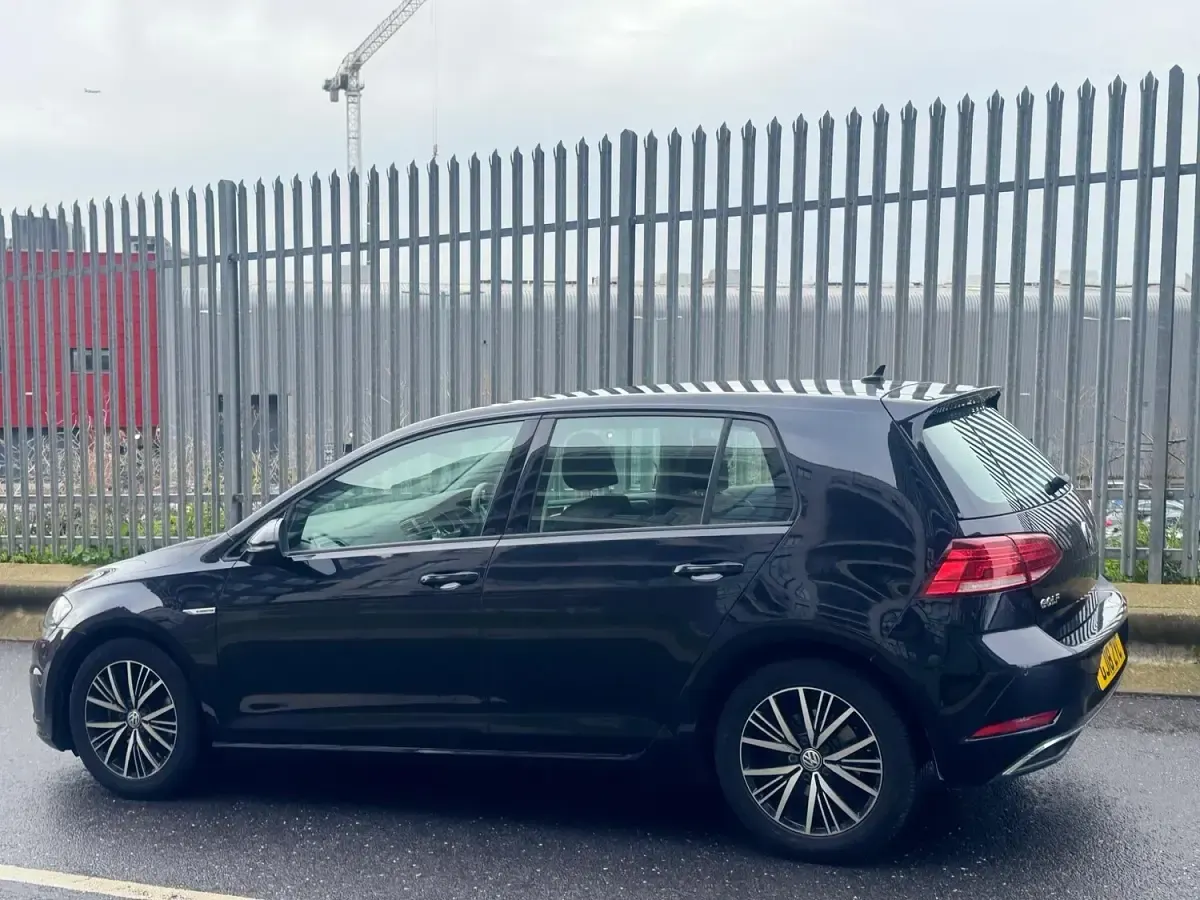 Used VW Golf VII SE 2018 Black Hatchback