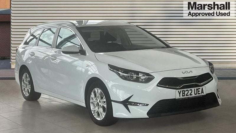 White Used 2022 Kia Ceed 2 Estate | £13,977 (Fair price) - Image 1/4
