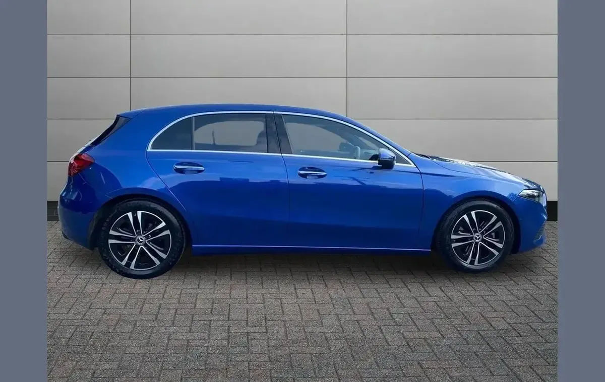 Used Mercedes A200 Executive 175 HP (128 kW) 2024 Spectral blue Hatchback