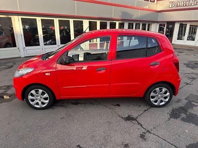 Usado Hyundai i10 Classic 85 HP (62 kW) 2012 Vermelho Citadino