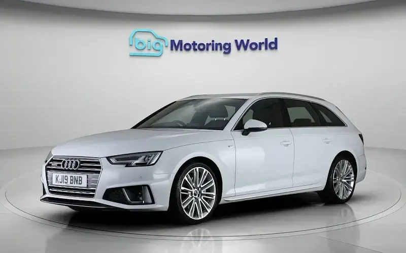 Used Audi A4 S-Line 190 HP (139 kW) 2019 White Estate