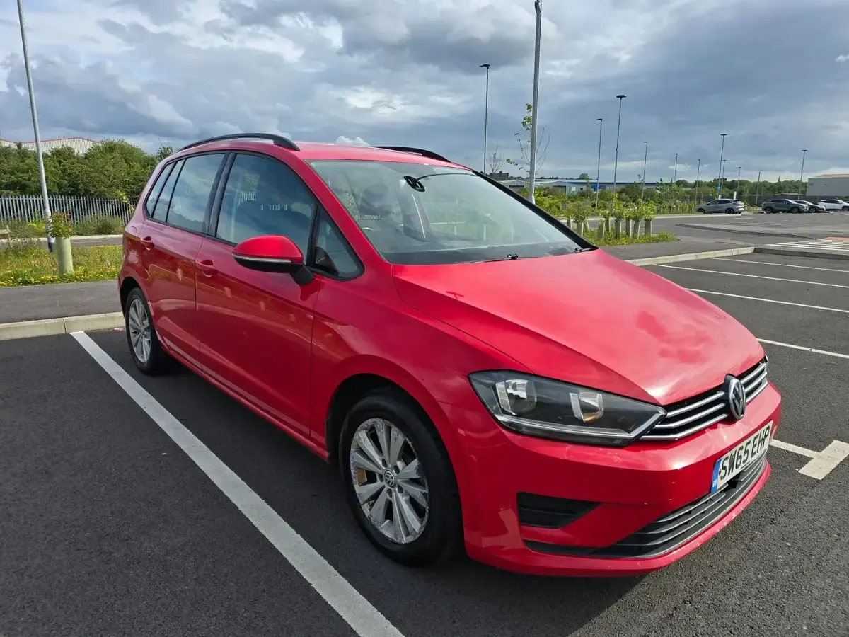 Used VW Golf Sportsvan SE 2015 Red MPV