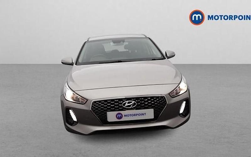 Used Hyundai i30 SE 120 HP (88 kW) 2020 Hatchback