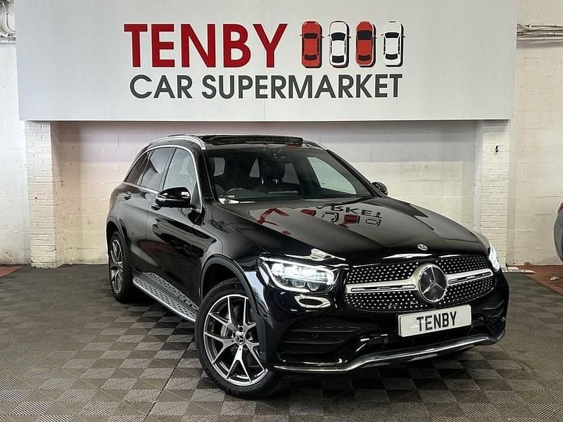 Black Used 2022 Mercedes GLC300e AMG line SUV | £25,295 (Fair price) - Image 1/3