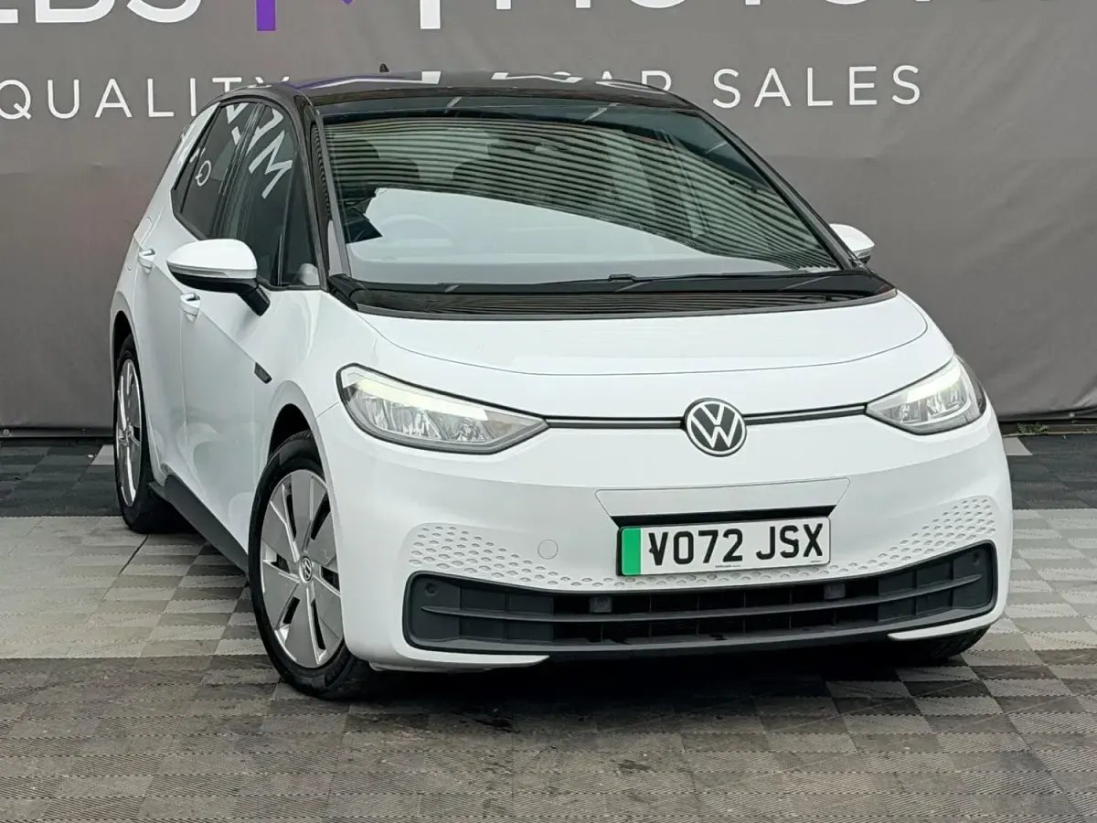 Używany VW ID.3 Pro 106 kW (145 KM) 2022 Biały Hatchback