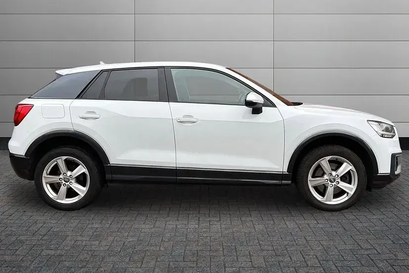 Used Audi Q2 Sport 150 HP (110 kW) 2017 White SUV