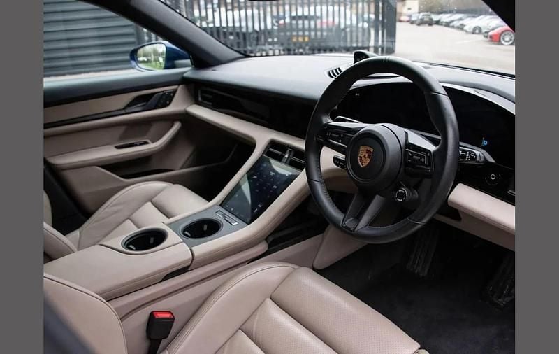 Used Porsche Taycan Cross Turismo 414 kW (563 HP) 2022 Blue Estate