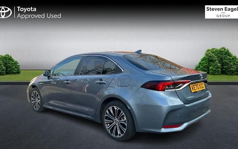 Used Toyota Corolla Design 122 HP (89 kW) 2022 Sedan