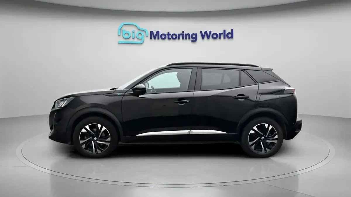 Used Peugeot e-2008 GT 100 kW (136 HP) 2023 Black SUV