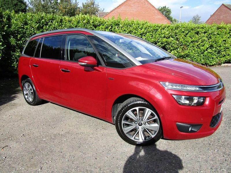 Red Used 2015 Citroën Grand C4 Picasso Exclusive MPV | £9,287 (A bit pricey) - Image 1/4
