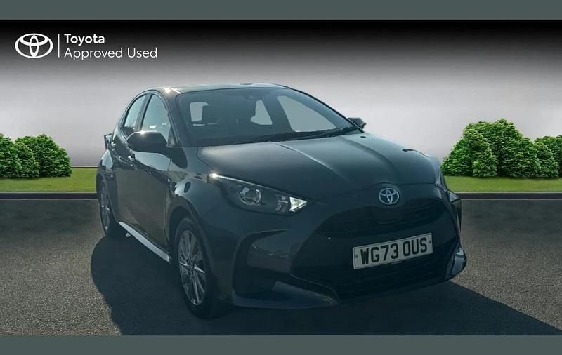 Used Toyota Yaris Hybrid 116 HP (85 kW) 2023 Grey Hatchback
