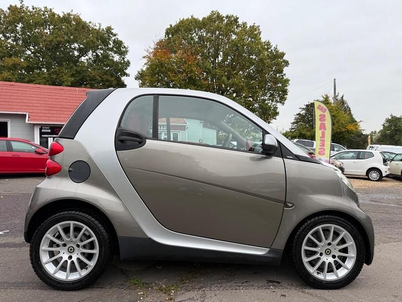 Grey Used 2009 Smart ForTwo Coupé Passion Coupe | £2,685 (Fair price) - Image 1/4