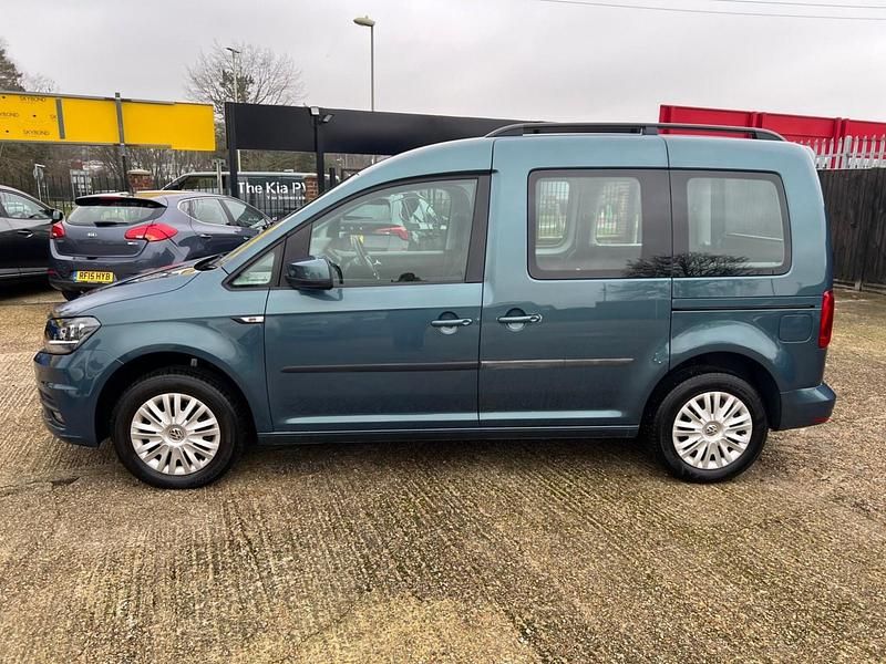 Used VW Caddy Life 101 HP (74 kW) 2016 Green MPV