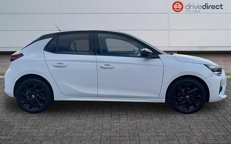 Used Vauxhall Corsa SRi 101 HP (74 kW) 2020 White Hatchback