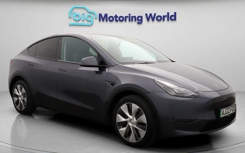 Used 2025 Tesla Model Y Long Range AWD SUV | £20,800 (Super price) - Image 1/4