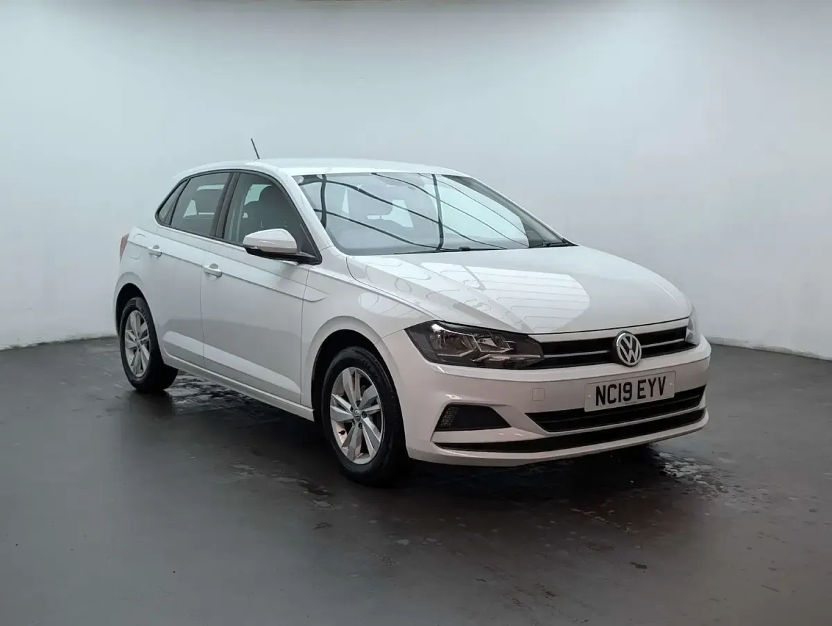 Used VW Polo SE 65 HP (47 kW) 2019 White Hatchback
