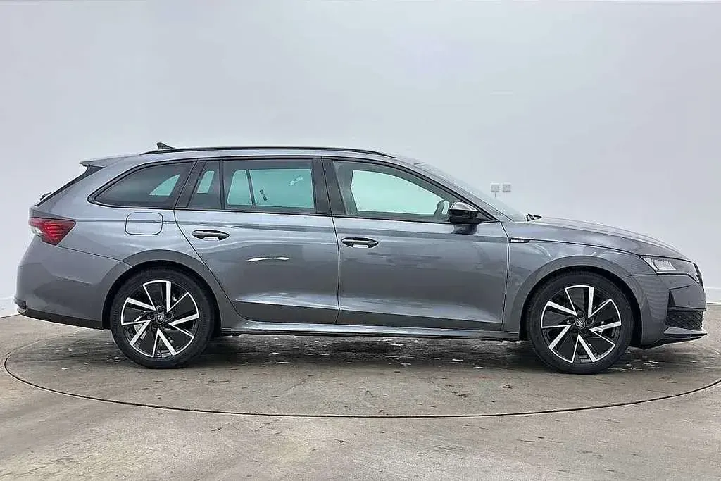 New Skoda Octavia SportLine 2026 Estate