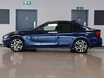 Used BMW 320 Sport Line 190 HP (139 kW) 2018 Blue Sedan