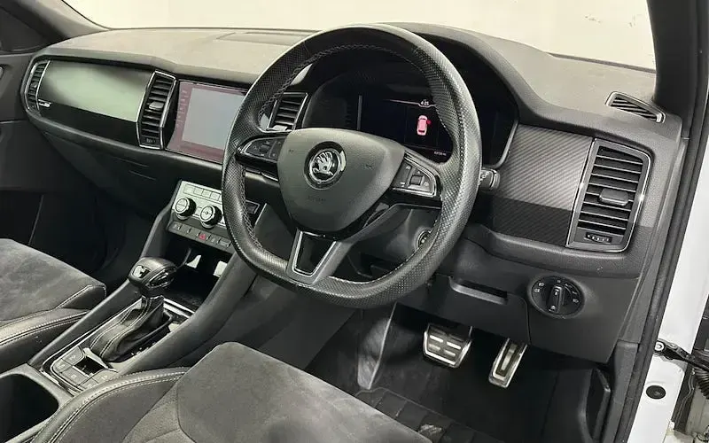 Used Skoda Kodiaq SportLine 190 HP (139 kW) 2019 White SUV