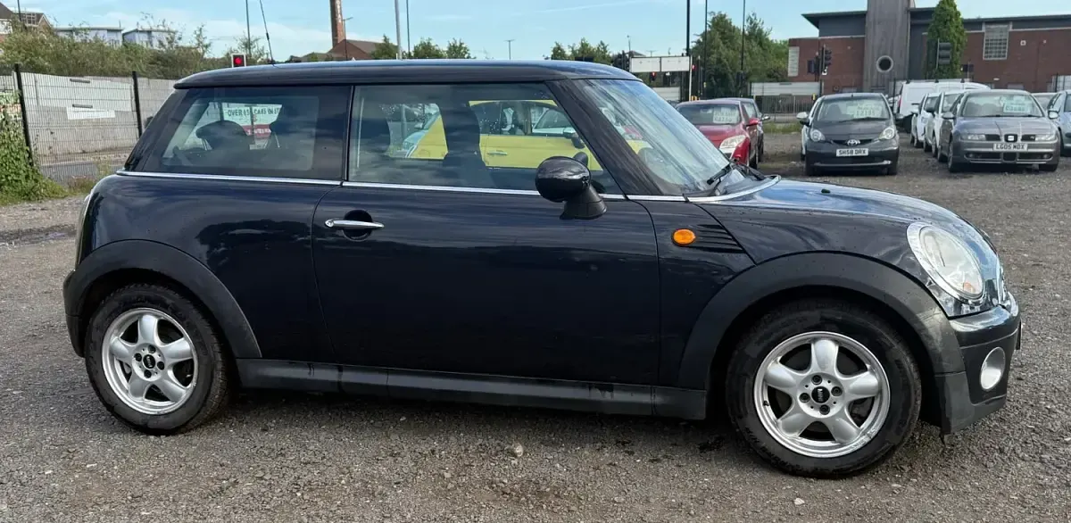 Used Mini Cooper D Hatch 110 HP (80 kW) 2008 Black Hatchback
