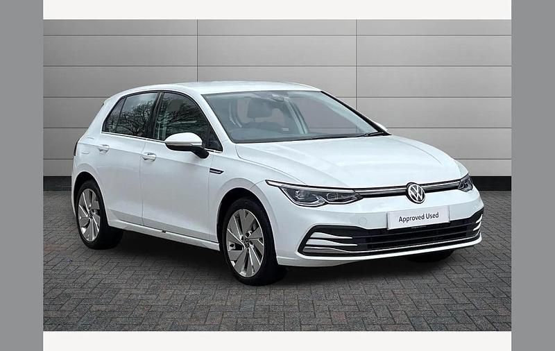Used VW Golf VIII Style 147 HP (108 kW) 2020 White Hatchback