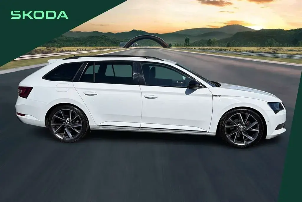 Used Skoda Superb SportLine 150 HP (110 kW) 2019 White Estate