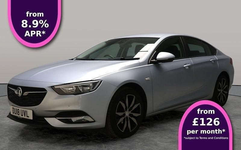 Used 2020 Vauxhall Insignia Design Edition Hatchback | £8,375 (Good price) - Image 1/3
