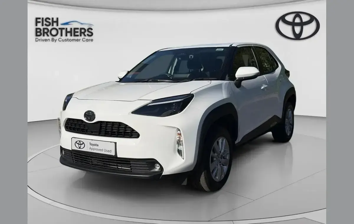Used Toyota Yaris Cross 113 HP (83 kW) 2025 White SUV