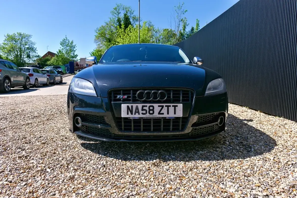 Usado Audi TTS Performance 272 HP (200 kW) 2008 Preto Coupé