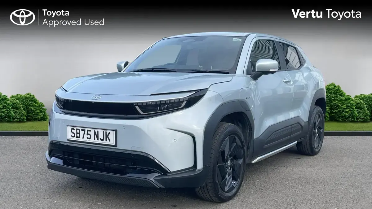 Used Toyota Urban Cruiser Design 127 kW (174 HP) 2026 SUV