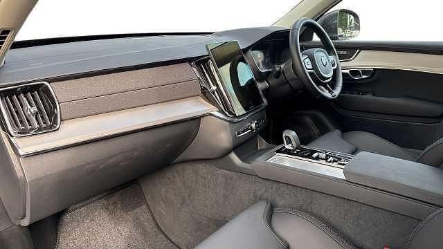 Used Volvo XC90 Core 449 HP (330 kW) 2026 SUV