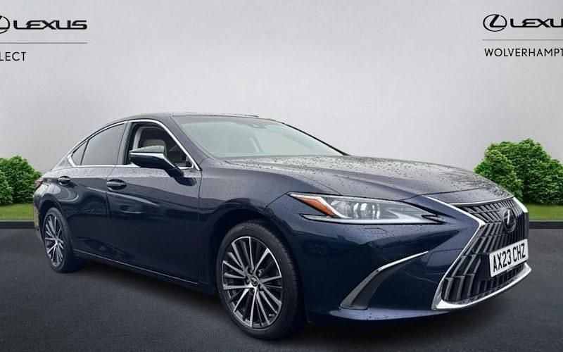 Used 2021 Lexus ES300H Sedan | £27,297 (Fair price) - Image 1/3