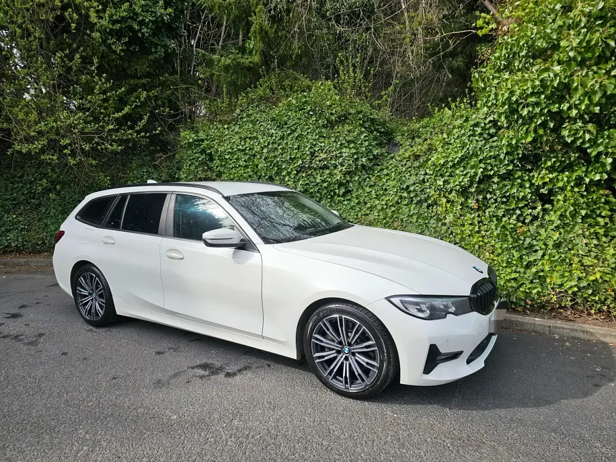 Used BMW 330 Sport Line 282 HP (207 kW) 2021 White Estate