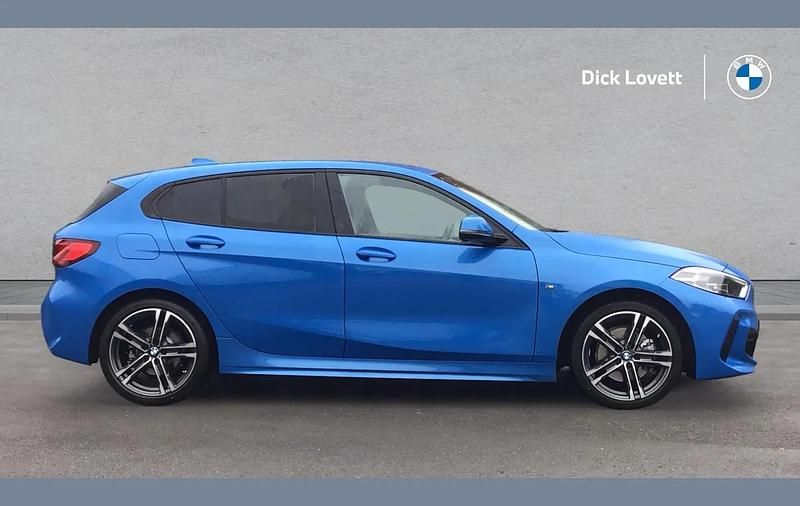 Used BMW 118 M Sport 134 HP (98 kW) 2023 Blue Hatchback