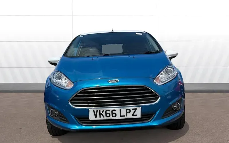 Used Ford Fiesta Zetec 82 HP (60 kW) 2016 Hatchback