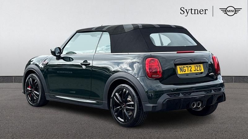 Used Mini John Cooper Works 228 HP (167 kW) 2023 Green Hatchback