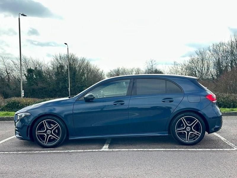 Used Mercedes A180 Executive 136 HP (100 kW) 2023 Blue Hatchback