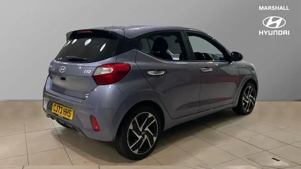 Used Hyundai i10 Premium 67 HP (49 kW) 2023 Blue Hatchback