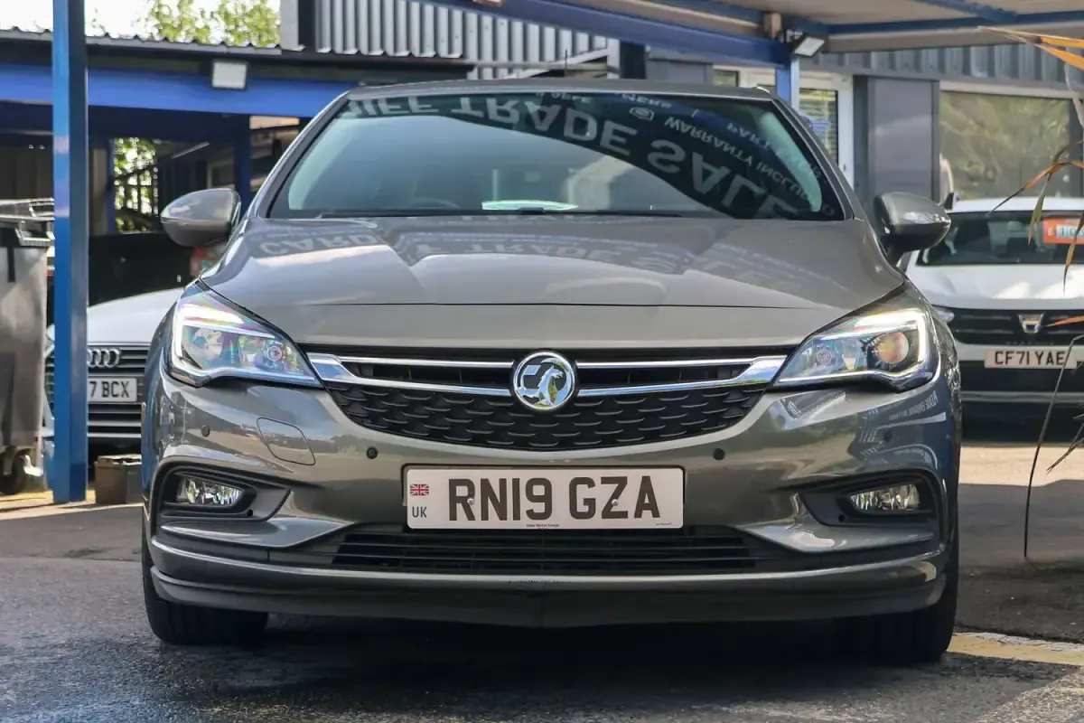 Used Vauxhall Astra S 150 HP (110 kW) 2019 Grey Hatchback
