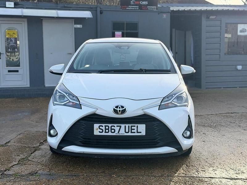 Used Toyota Yaris 2018 White Hatchback