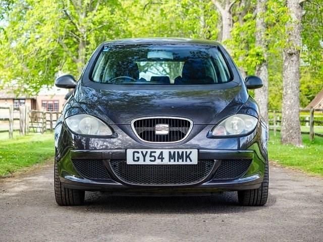 Begagnad Seat Altea Reference 102 HK (75 kW) 2004 Svart Minibuss