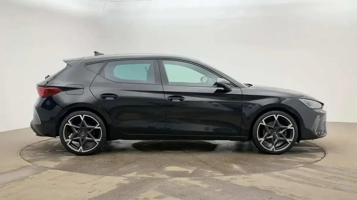 Used Cupra Leon 150 HP (110 kW) 2025 Black Hatchback
