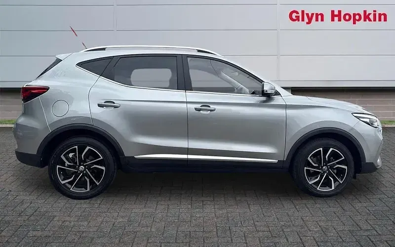 Używany MG ZS Exclusive 111 KM (81 kW) 2024 SUV