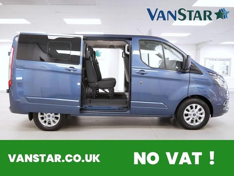 Used Ford Transit Custom Limited 130 HP (95 kW) 2019 Blue Estate